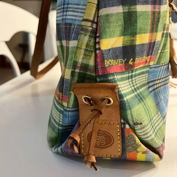 Light weight Dooney and Bourke Madrid print hand bag. EUC - Picture 2 of 9